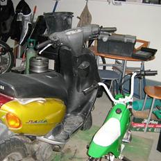 Yamaha neos SOLGT