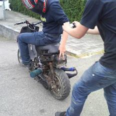 PGO hot/zip skrottet