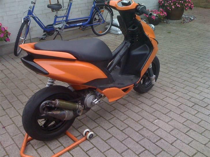 Yamaha Jog RR LC SD DMU SOLGT billede 3