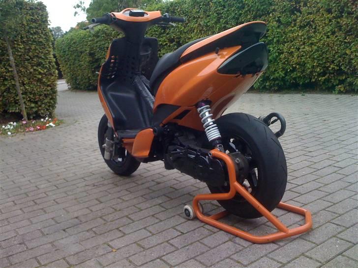 Yamaha Jog RR LC SD DMU SOLGT billede 4