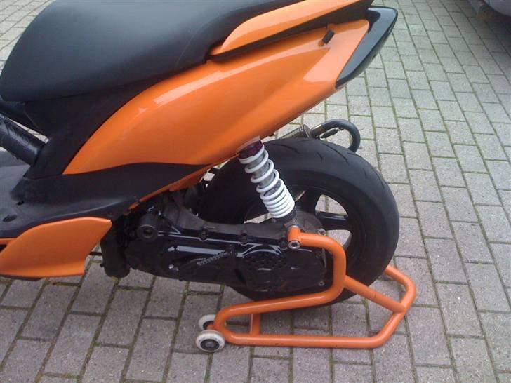 Yamaha Jog RR LC SD DMU SOLGT billede 5