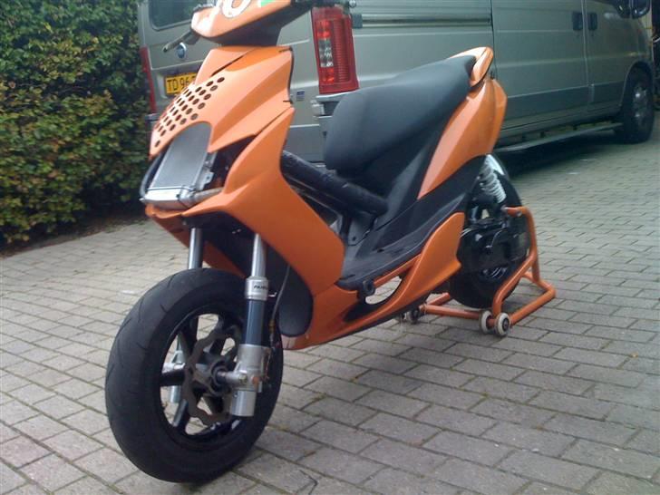 Yamaha Jog RR LC SD DMU SOLGT billede 6