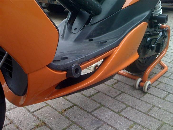 Yamaha Jog RR LC SD DMU SOLGT billede 8