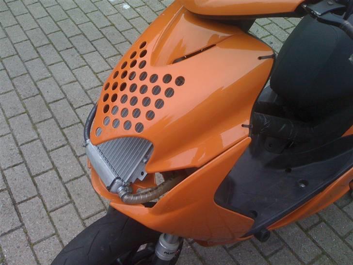 Yamaha Jog RR LC SD DMU SOLGT billede 9