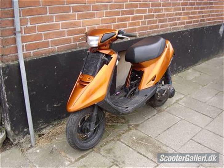 Yamaha jog soldt billede 2