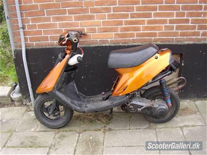 Yamaha jog soldt billede 3
