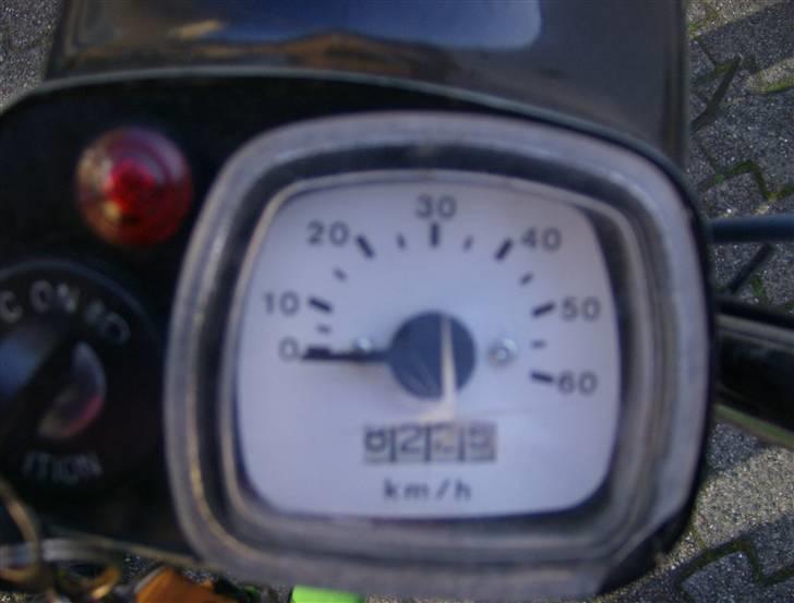 Suzuki FZ 50 Solgt billede 9