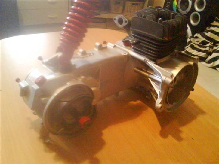 PGO Comet  - ny malet blok billede 5