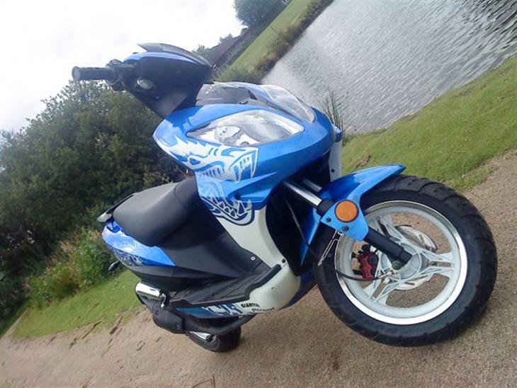 {{currentPhoto.altText}} billede {{currentPhoto.number}}