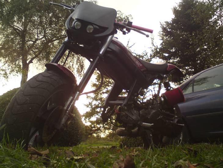 {{currentPhoto.altText}} billede {{currentPhoto.number}}