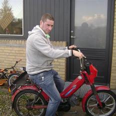 Tomos givet den væk til min bro