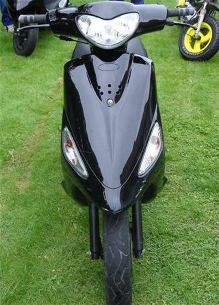 PGO Black magic Solgt billede 5