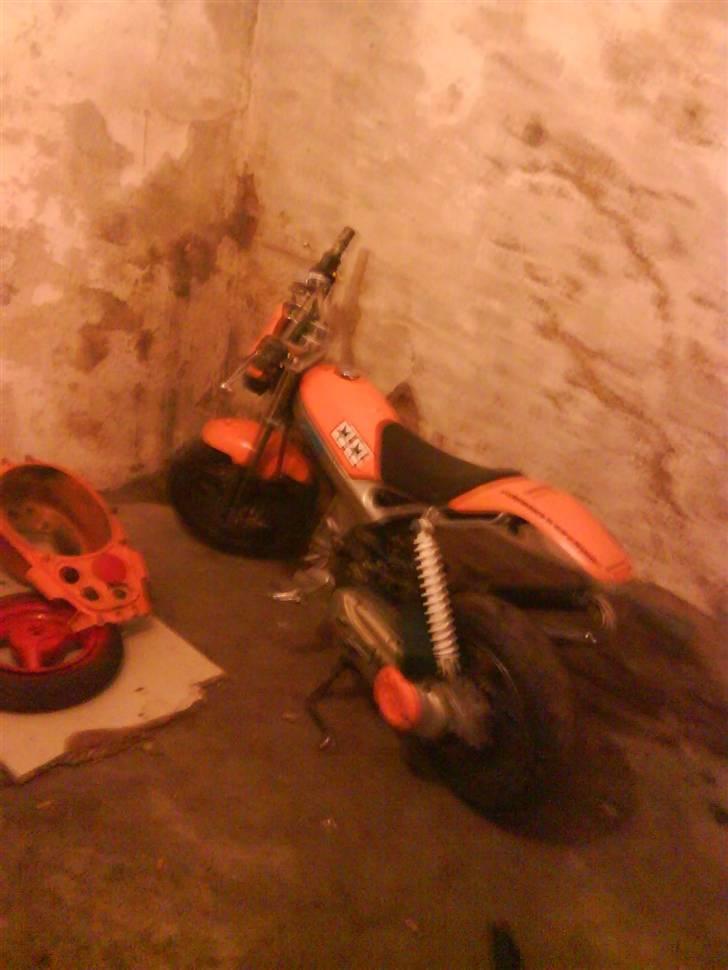 Suzuki street byttet til rmx - den nye lakering ikke så pænt men pænere end før billede 7