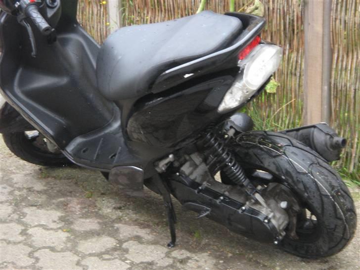 Yamaha Jog R SOLGT - Det nye bagdæk 140/70-12.... billede 6