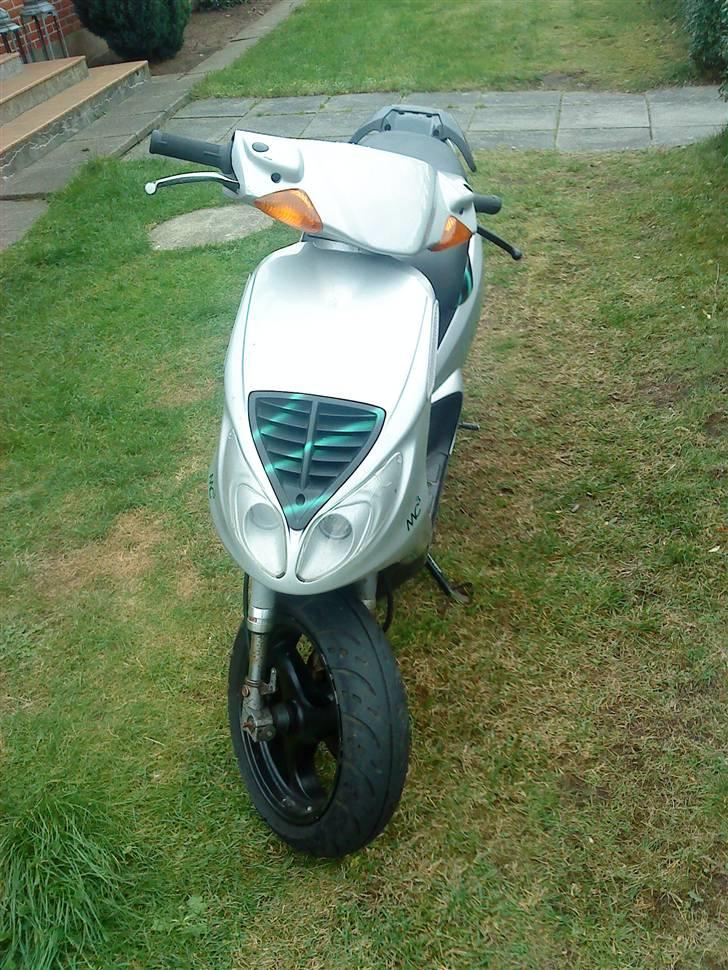 Piaggio nrg mc3 (solgt) billede 2