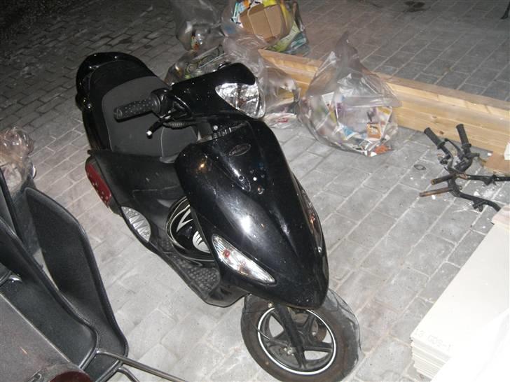 PGO Black Magic billede 1