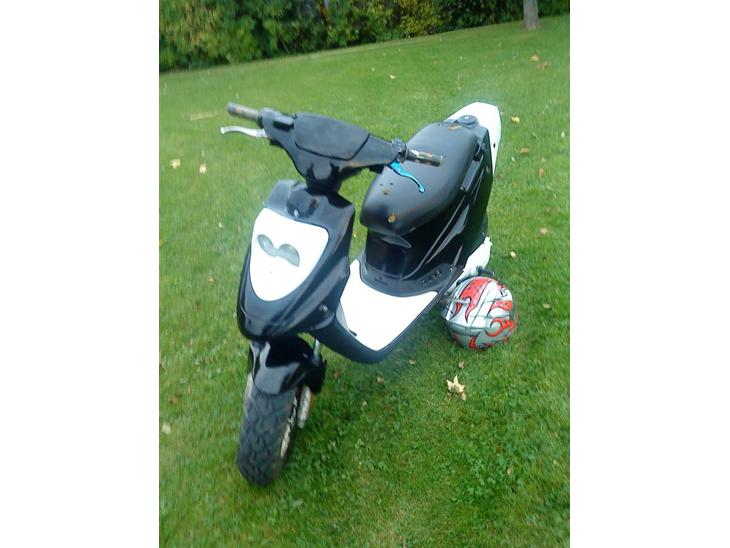 {{currentPhoto.altText}} billede {{currentPhoto.number}}