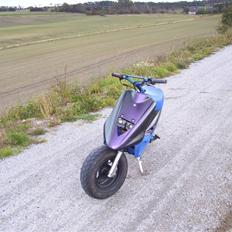 Yamaha jog r-setup solgt