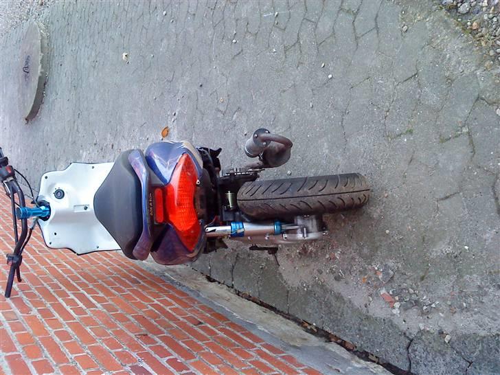 Yamaha jog r  solgt  billede 3