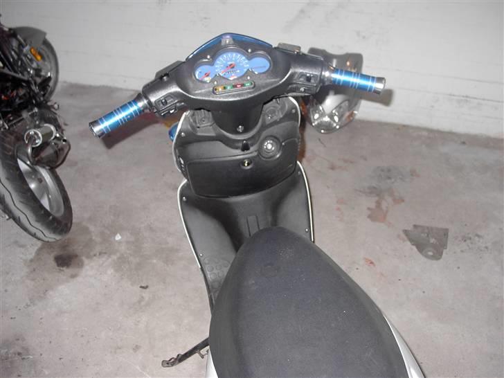 Aprilia sonic ( SOLGT ) billede 7