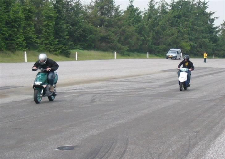 Aprilia SR70 EVO - 17,41 HK - Varde scooterweekend (nu med evo udstødning samt K&N filter og OR kit.  billede 3