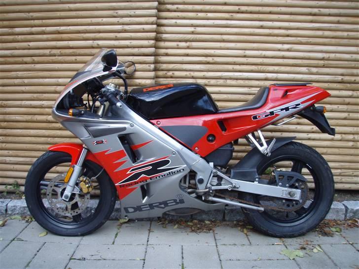 Derbi GPR 50 R - Venstre side billede 2