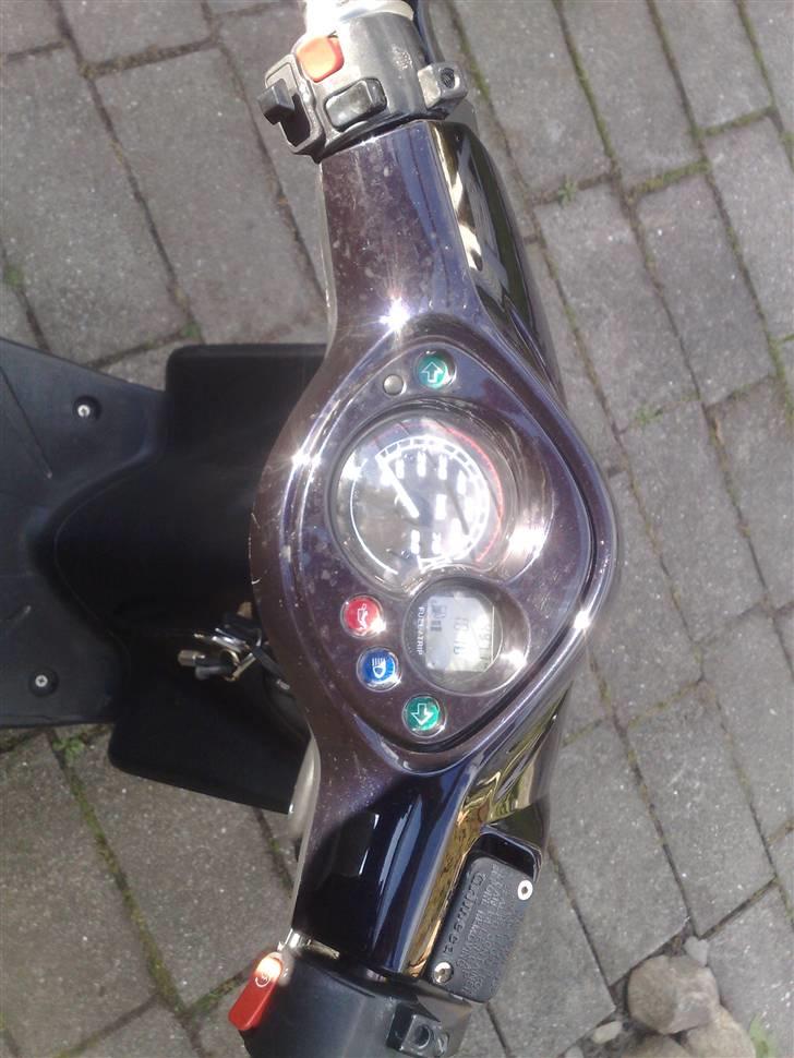 Yamaha Jog R SOLGT 9000Kr billede 6