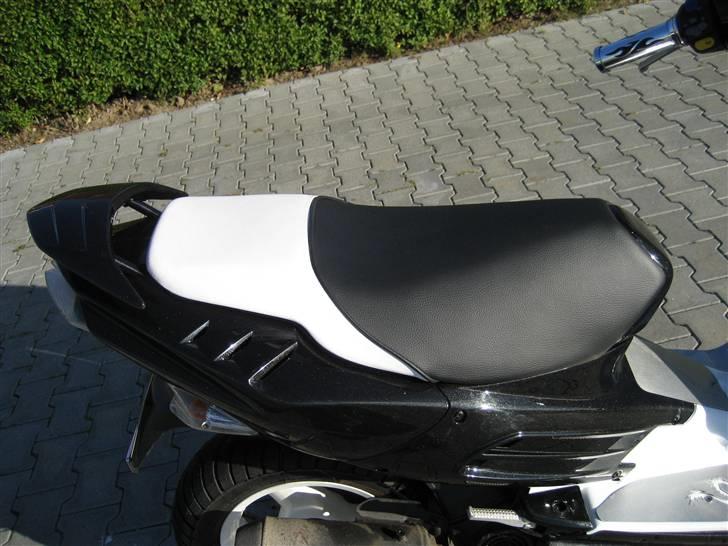 Peugeot Speedfigth 2 - SOLGT - det nye sæde billede 6