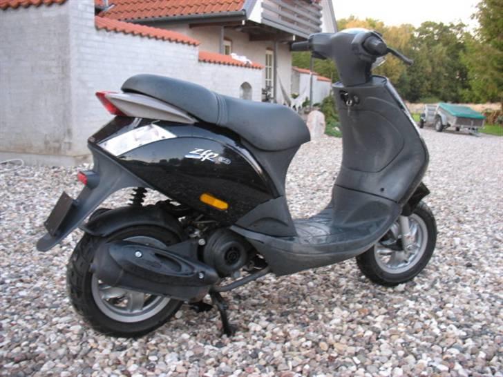 Piaggio new zip 4t - SOLGT billede 4