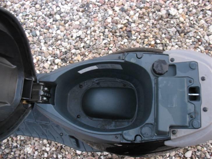 Piaggio new zip 4t - SOLGT billede 8