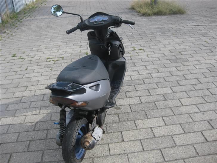 Aprilia sonic SOLGT billede 2