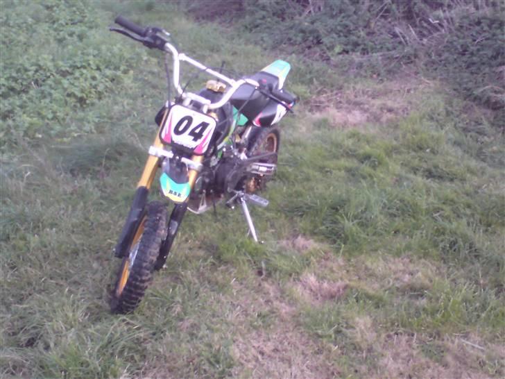 Hyosung kina   ((SOLGT)) billede 1