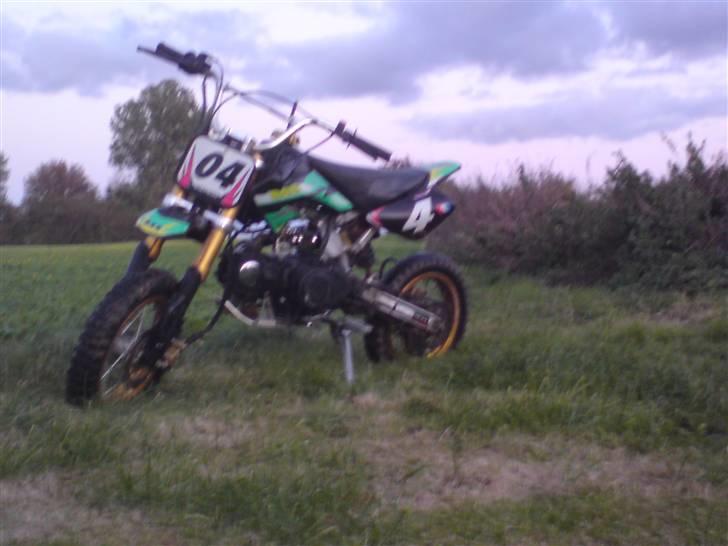 Hyosung kina   ((SOLGT)) billede 2