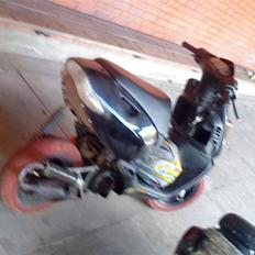 Aprilia sonic FØR 
