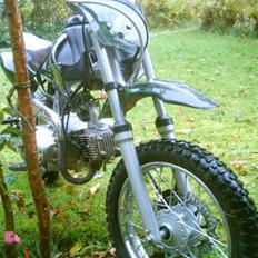 Lifan 110ccm "Militæren"