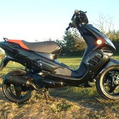 Peugeot speedfight 2 