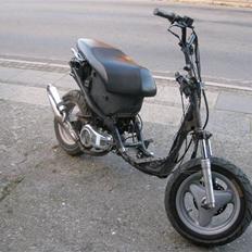 Yamaha neos/Street racer:)