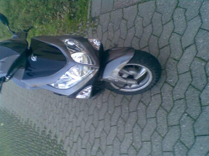 PGO GMax <(SOLGT)> billede 2