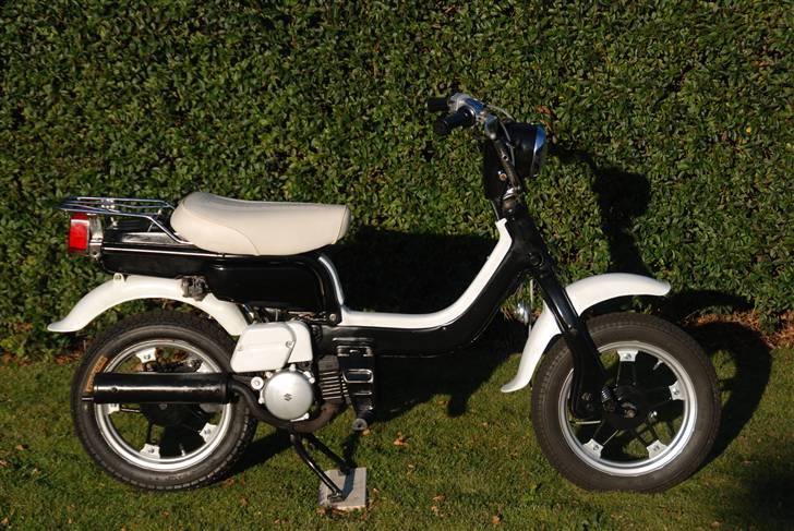 Suzuki FZ 50 (Solgt) billede 2