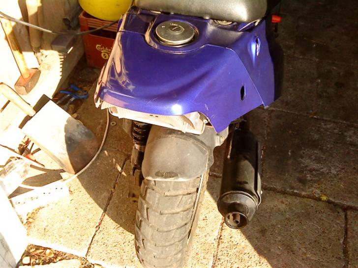 PGO Hot 50 S6  - thansen kan ikke søtte dæk på:D billede 5