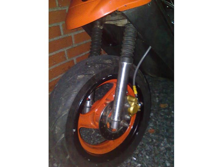 {{currentPhoto.altText}} billede {{currentPhoto.number}}