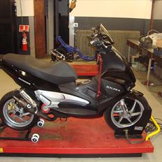 Gilera runner