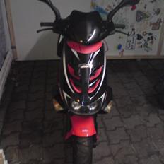 Aprilia sr 2000 byttet til dele