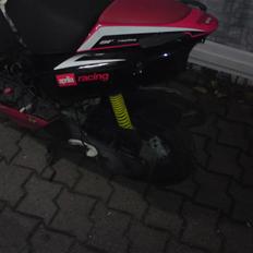 Aprilia sr 2000 byttet til dele