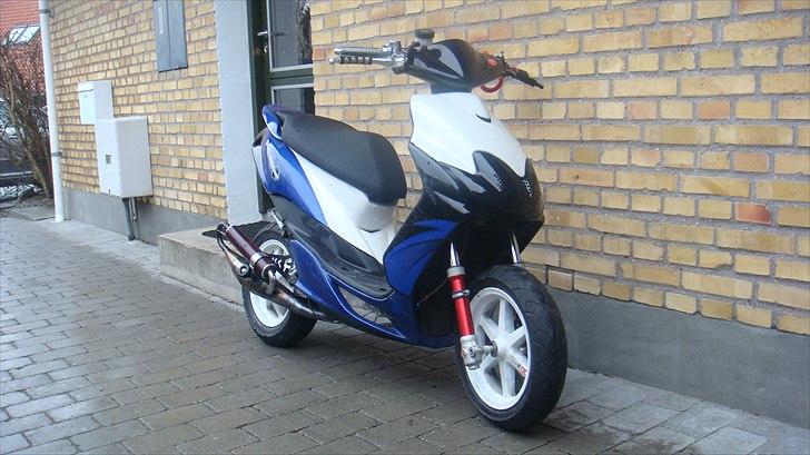 Yamaha Jog RR TS (SOLGT) billede 1