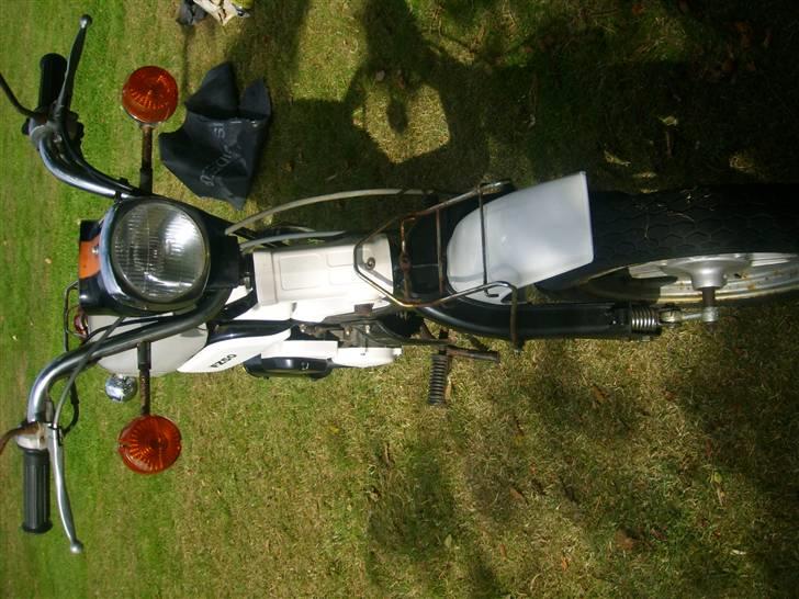 Suzuki fz 50 SOLGT 3000 KR billede 2
