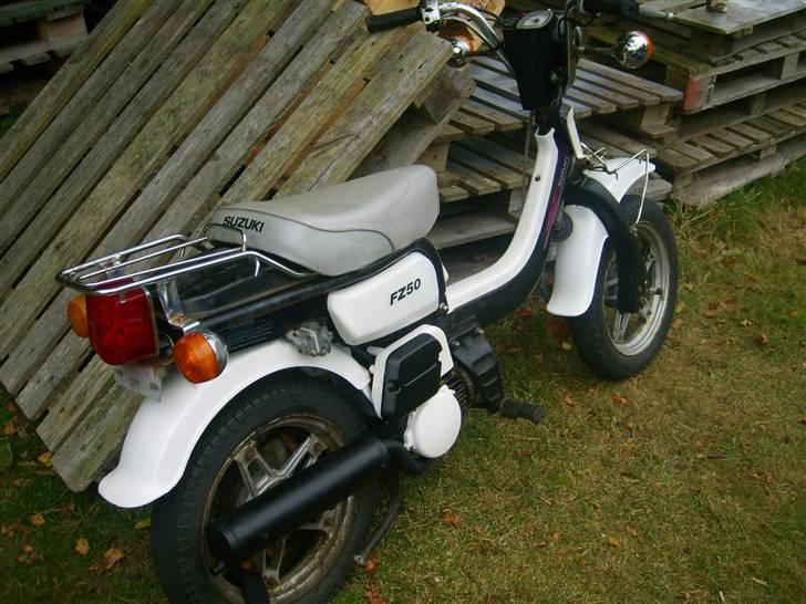 Suzuki fz 50 SOLGT 3000 KR billede 3