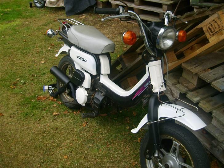 Suzuki fz 50 SOLGT 3000 KR billede 5