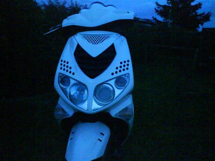 Peugeot SPEEDFIGHT 2 SOLGT billede 1