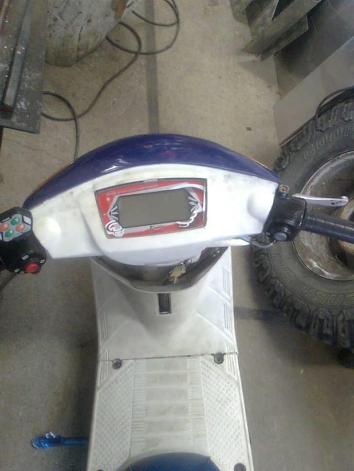 Yamaha JOG-  SOLGT billede 2